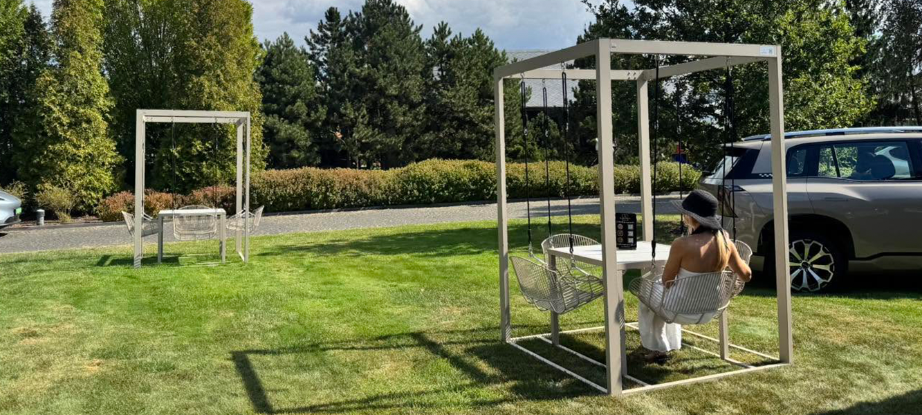 Salon balançoire exclusif mobilier jardin
